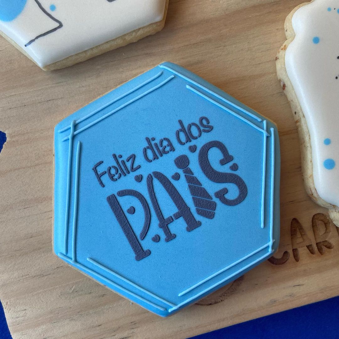 Ideias de estênceis para bolos de Dia dos Pais